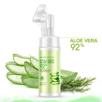 Viva el glamour de espuma Hidratante de Aloe Vera Face Cleanser Oil-Free suave Belleza Blanqueamiento nutritiva con cepillo de cara