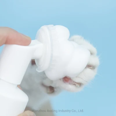 Comercio al por mayor 150ml de la salud de la cabeza de masaje de silicona de pata de perro mascota de espuma de champú de Limpieza Profunda Pie Paw de espuma de limpieza