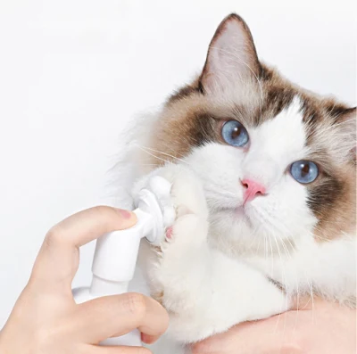 Comercio al por mayor de suministro de Pet 150ml espuma con el cabezal de masaje Perros&amp;gatos mascota de espuma de Limpieza Profunda Paw Paw Pie de espuma de limpieza