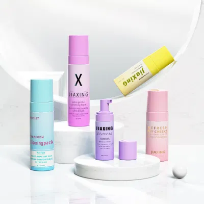  Los logotipos personalizados cosmética Facial Cleanser 50ml 100ML 150ml 200 ml pet Botella de bomba de espuma de colores