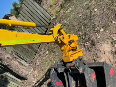 80 Degree Hydraulic Tilting Quick Hitch Coupler for Mini Excavator