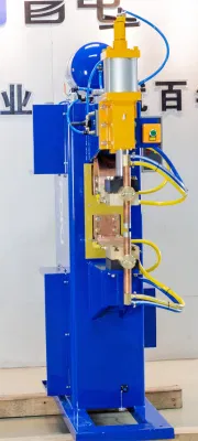 El inversor de alta potencia AC / DC de la máquina de soldadura por puntos