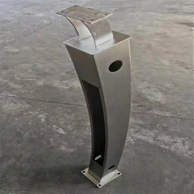 Puente de la columna del guardarraíl cortando la costumbre de soldadura de piezas de la columna de la soldadura de chapa de acero