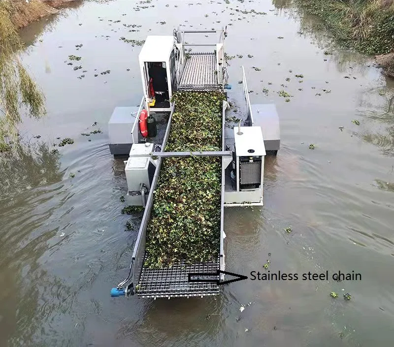 Small Multifunctional Harvesting Ship for Apuatic Plant