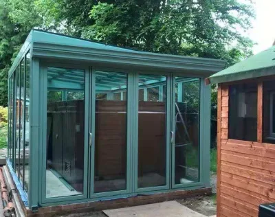  El solarium de aluminio con doble vidrio templado vidrio Lowe y diseño de bastidor de aluminio de color personalizado para la Piscina al aire libre Jardín Balcón