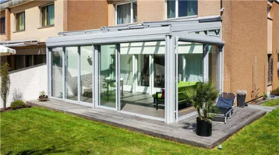 Diseño moderno solarium doble acristalamiento de aluminio con vidrio de seguridad y el Marco de aluminio de color personalizado para la extensión de vidrio de balcón y sala al aire libre