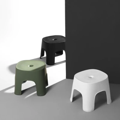 Taburetes de asientos de plástico negro para el hogar, la oficina, el salón taburete multifuncional con almohadilla antideslizante cojinete fuerte para adultos, azul claro