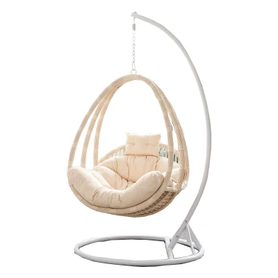  La belleza de los huevos de ocio moderno Patio al Aire Libre muebles Hotel colgando sillas de mimbre Rattan PE Ranger silla columpio Metal