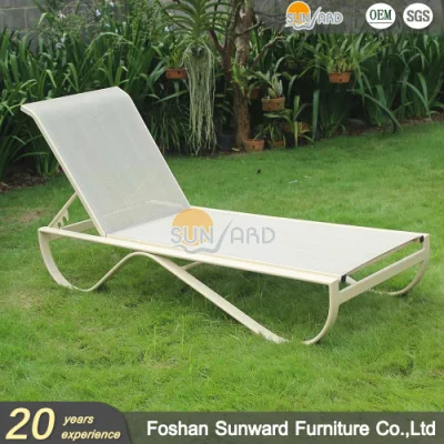  Al por mayor minimalista moderna Piscina de playa al aire libre malla de aluminio Sun Tumbona