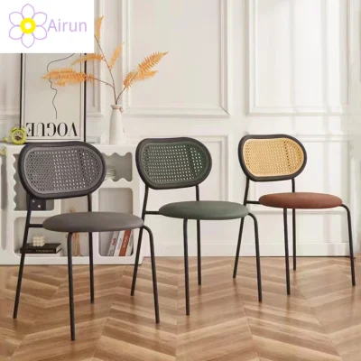 Cocina Europea Popular Color Nogal Patio de ratán sillón de mimbre negro metálico con piernas