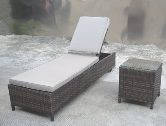 Outdoor Sunbed Rattan Weaving Aluminum Frame Cushion Lounge