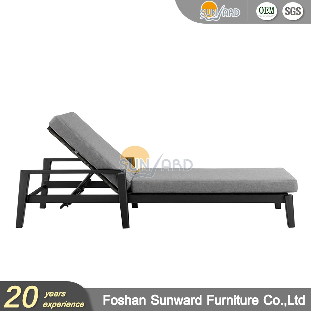 Modern Wholesale Outdoor Leisure Beach Sun Bed Patio Garden Resort Hotel Pool Aluminum Metal Reclining Sun Lounger with Armrest