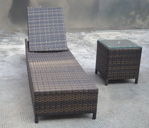 Outdoor Sunbed Rattan Weaving Aluminum Frame Cushion Lounge