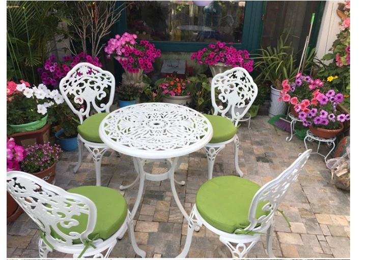 Outdoor Rustproof Dining Table Garden Chair Cast Iron Patio Bistro Table Set