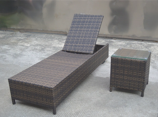 Outdoor Sunbed Rattan Weaving Aluminum Frame Cushion Lounge