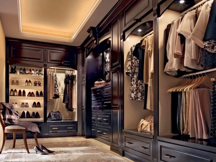 Modern Design Walk in Wardrobe Closet with Rotating Shoe Rack