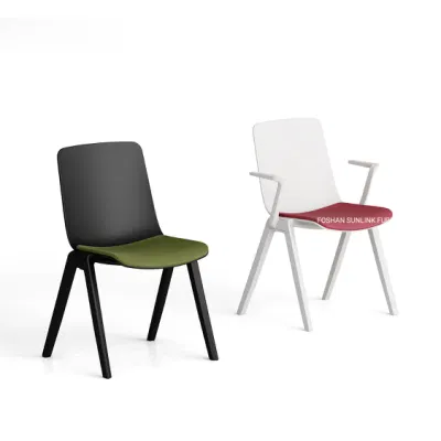 Sedia da ufficio in plastica per conferenze all&prime;ingrosso dal design moderno con impilabile Bracciolo