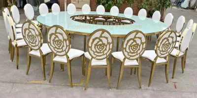  Casa moderna Set di mobili da ristorante Special Love Shape Metal Wedding Tavolo da pranzo in vetro tavolo da pranzo in legno