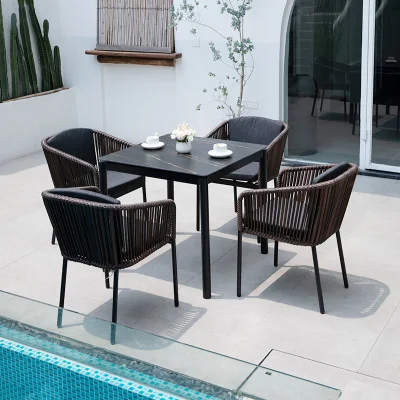  Set da tè patio da 4 pezzi con struttura in alluminio ferro e tessuto in poliestere filato