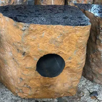  Naturale Split Zp Nero basalto Sedie in pietra ornamenti da giardino esterno Prezzo