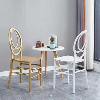  Sala da pranzo per matrimoni, banchetti e banchetti in occasione di eventi in ferro Phoenix di Plastic Tiffany Chiavari Prezzo all&prime;ingrosso sedia con cuscino sedile mobile