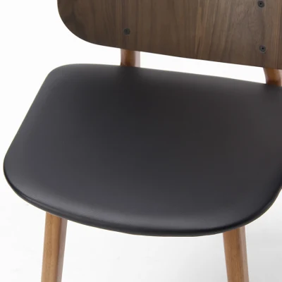 Sedile Nordic Upholstery con sedia da pranzo in legno di noce
