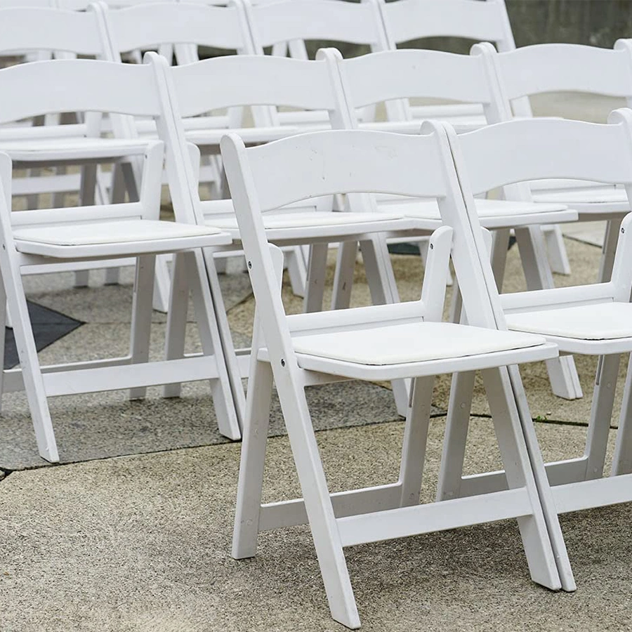 Outdoor Wedding Wimbledon Padded White Resin Folding Chairs for Events