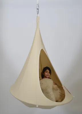 Cacoon висящих сиденья для использования внутри и вне помещений