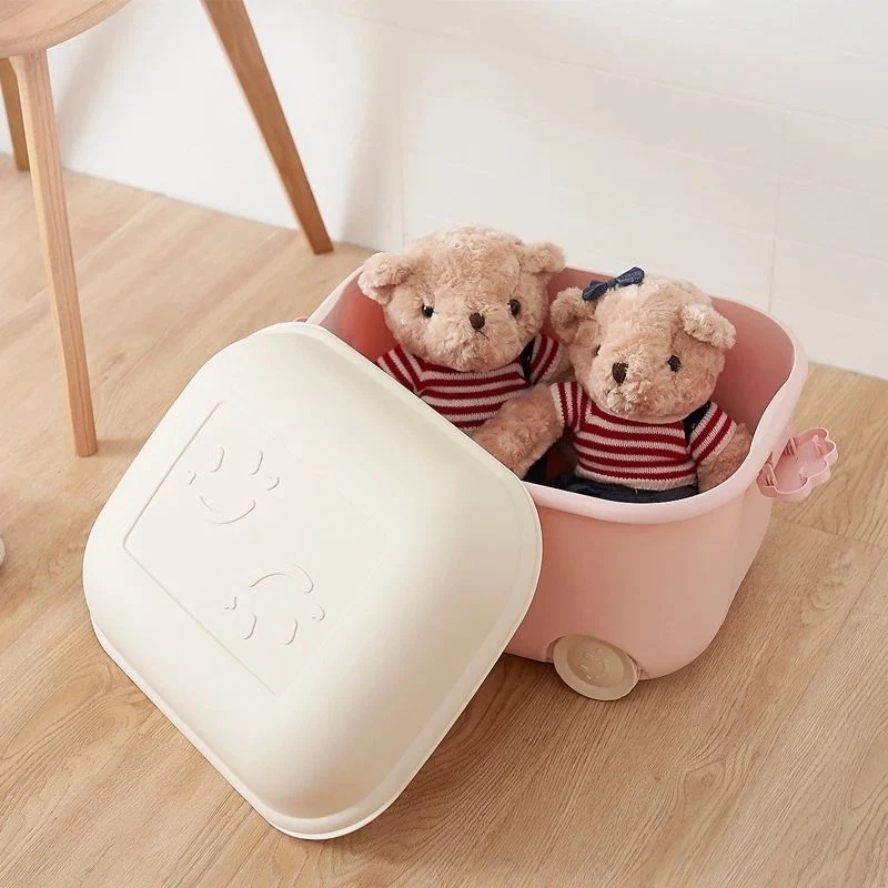 Plastic Storage Box Toy Storage Box with Locking Lid on Wheels