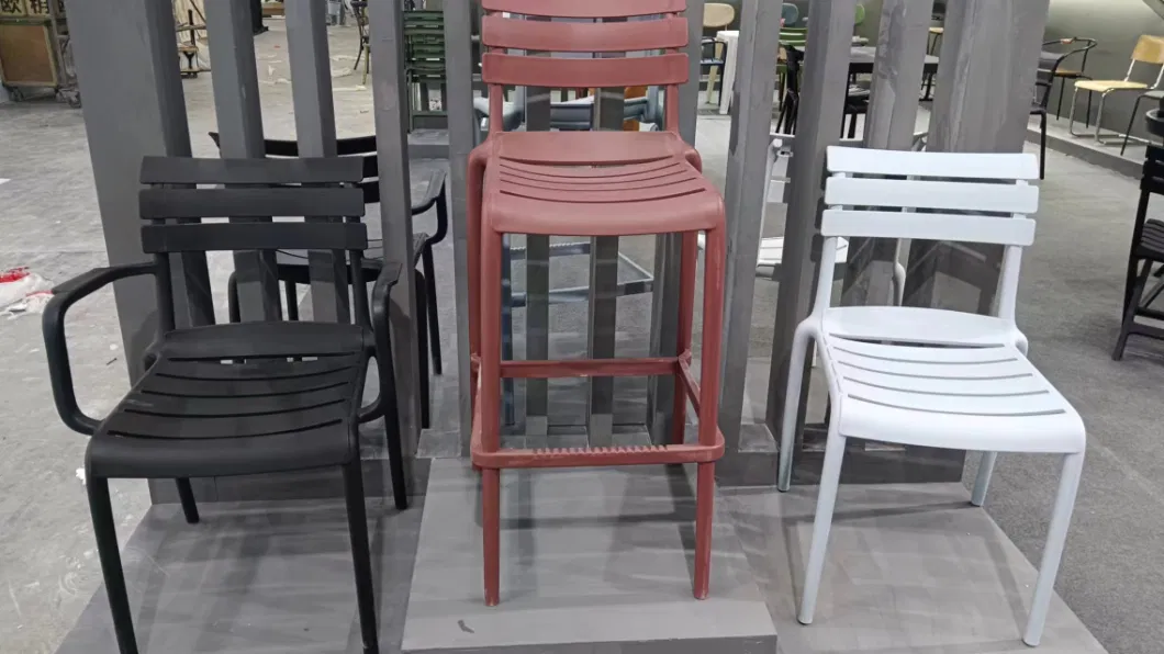 Comfortable Cheap Bar Chair Wholesale Leisure Bar Chair White New Design Outdoor Bar Stool