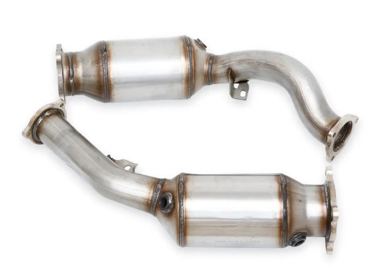 High Flow Front Catalytic Converter 2.5 Inch Inlet/Outlet Universal Direct-Fit with O2 Port