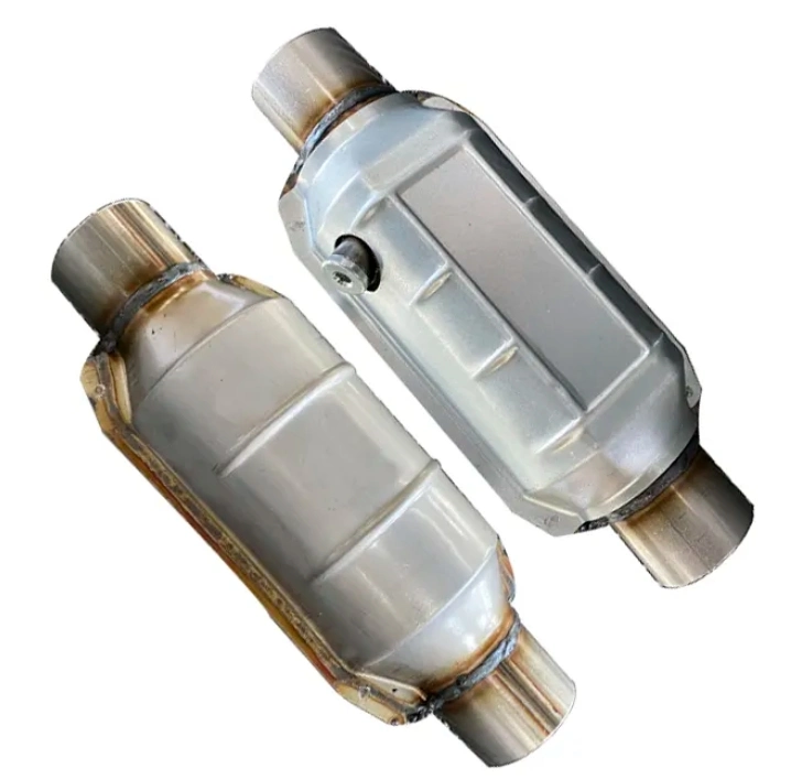 High Flow Front Catalytic Converter 2.5 Inch Inlet/Outlet Universal Direct-Fit with O2 Port