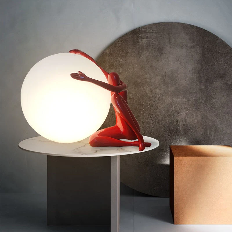 Nordic Modern Art Sculpture, Creative Desk Lamp, Living Room, Bedroom, Hotel, Abstract Humanoid Holding Ball, Vertical Decoration, Lighting Fixture