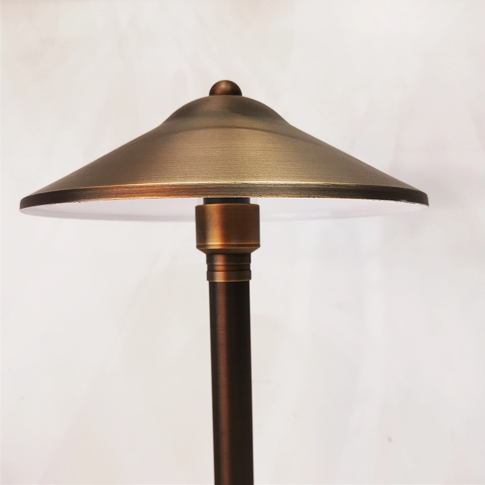 China Outdoor Landscape Lighting Copper Material Bronze Finish Pole Path Lighting