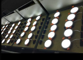 Ugr Anti Glare Recessed 3W 6W 9W 12W 15W 18W 24W Small Round SMD LED Spot Panel Light LED Down Lighting