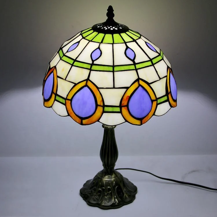 Classical Tiffany Style Peacock Feathers Stained Glass Table Lamp