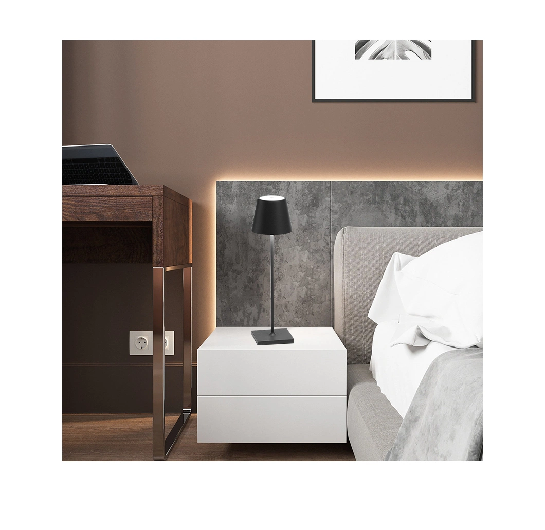 3.5W Simple-Style Energy Saving Lamp for Bedside Table or Desk