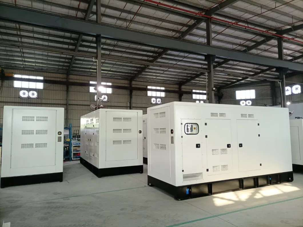 220kVA Cumins Diesel Generator Mc220d6 Cumins Silencia Generador 60Hz 208-480V Electricity