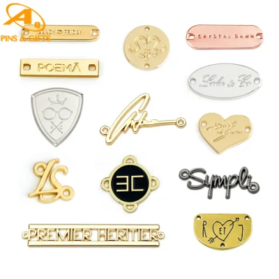  Cina Commercio all&prime;ingrosso privato 3D vuoto alluminio personalizzato Logo Abbigliamento Appendere Tag ID bagagli cane Nome animale domestico bottiglia di birra borsetta Etichetta metallica per indumenti per calzature per mobili