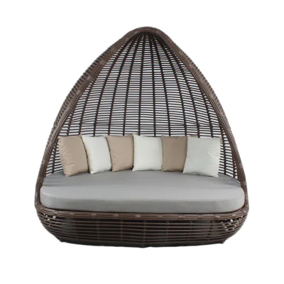  Hot Sell Leisure Poolside Hotel Project Big PE Rattan lettino solare Mobili per esterni