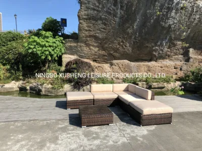  Arredamento da giardino di design moderno, set di divani in rattan patio