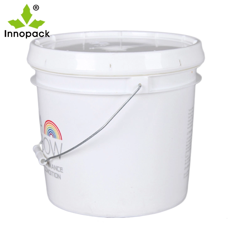 3.5 Gallon American Plastic Bucket with Lid