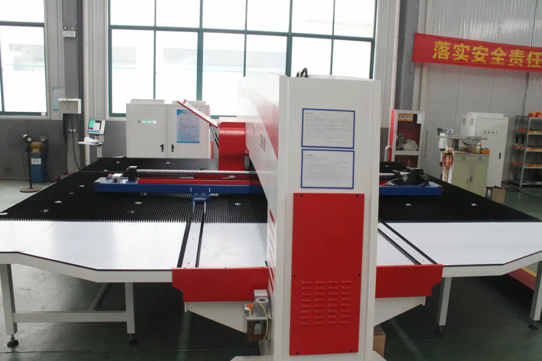 2500* 1500mm 6.35mm Metal Thickness Turret Stamping Metal Sheet CNC Press Punch Cutting Machine for Aluminum Copper Stainless Steel Furniture