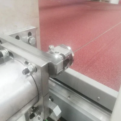  Máquina de corte de esponja CNC CNC Maquina de corte de esponja CNC Latex oscilación Cortador de espuma de contorno de hoja