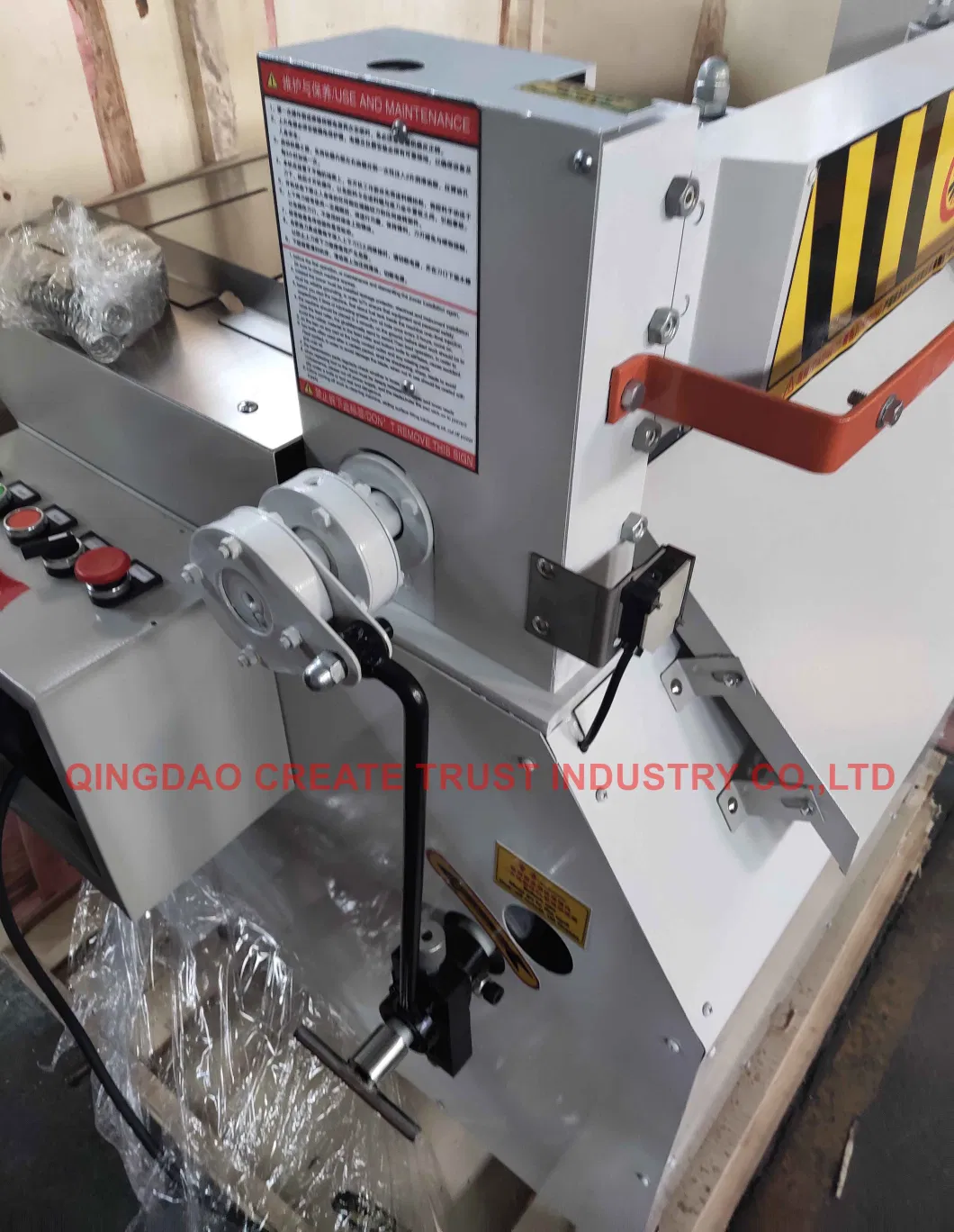 China Advanced Technical Rubber Sheet Cutting Machine/Rubber Sheet Cutter (CE/ISO9001)