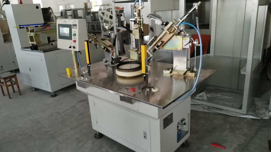 Vertical Structure Rubber Oil Seal Trimming Machine with Chuck Type Fixture