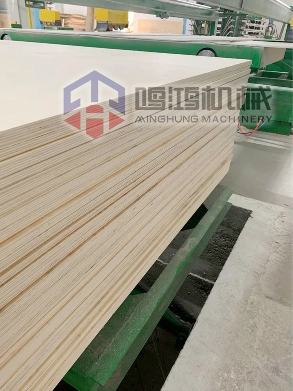 Semi Automatic Plywood Panel Cutting Trimming Sizing Machine