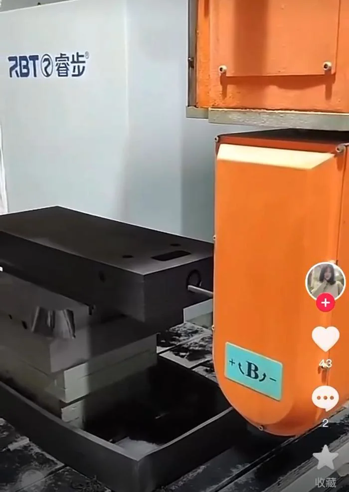 Rbt 5 Five Axis Multi Axis Engraving Drilling Cutting CNC Router for Foam/EPS /Expandable Polystyrene Processing