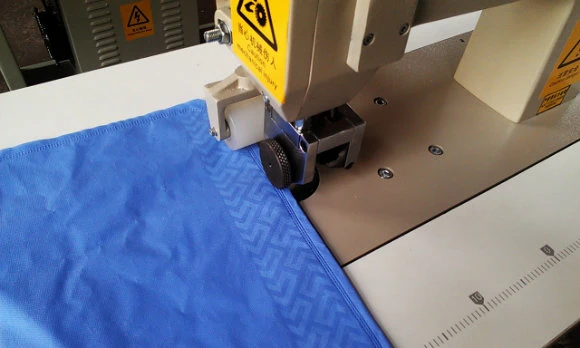 Ultrasonic Lace Sewing Machine for Side Scraping and Trimming