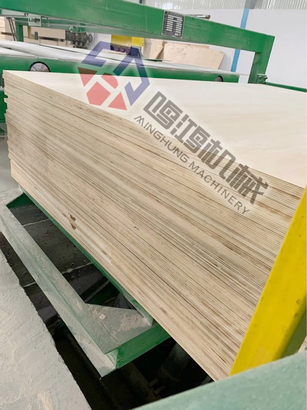 Semi Automatic Plywood Panel Cutting Trimming Sizing Machine